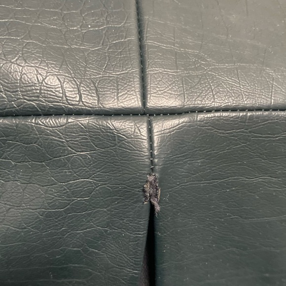 Green Leather pencil skirt - Picture 3 of 3